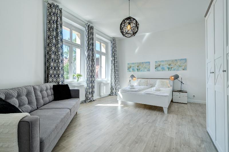 Dom & House - Apartments Port Monte Cassino 소포트 외부 사진